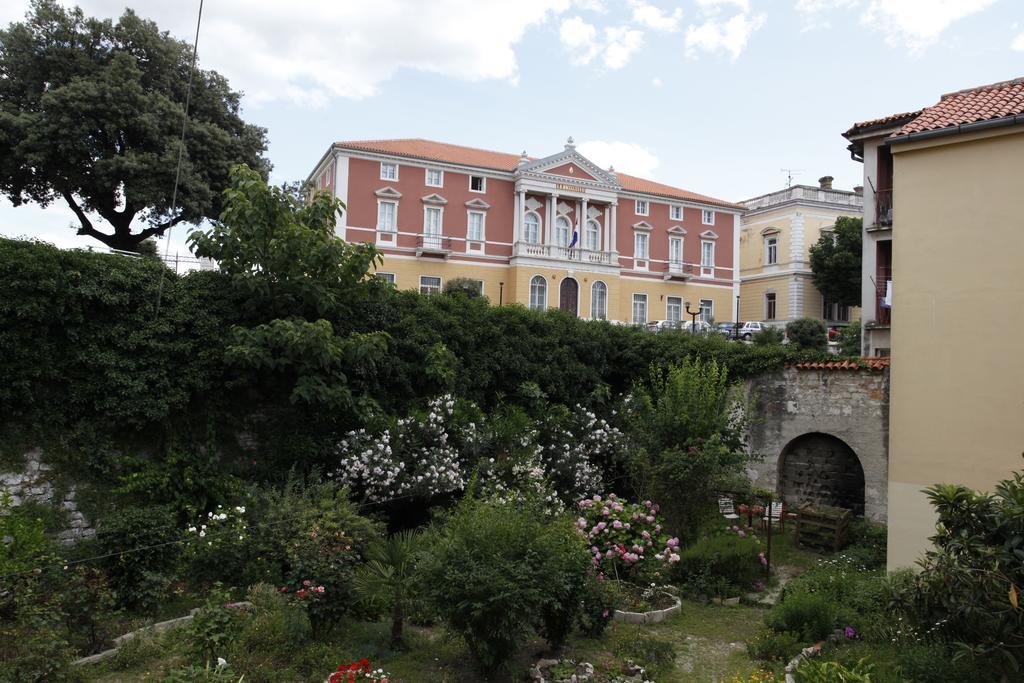 Apartment Vallamar Free Parking Zadar Buitenkant foto